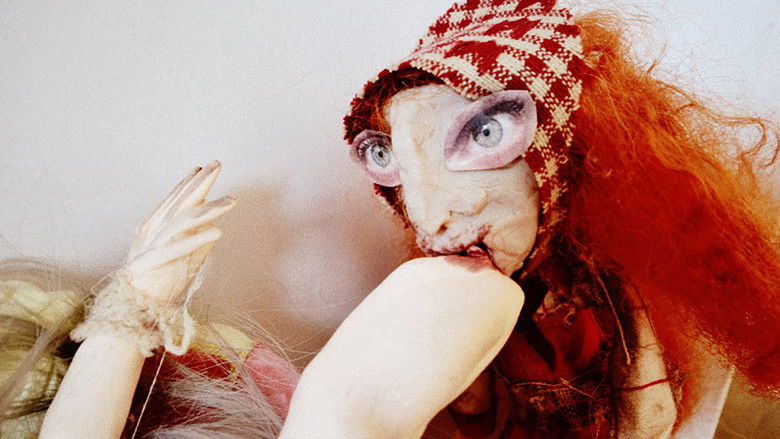 кадр из фильма Saggy Bosoms