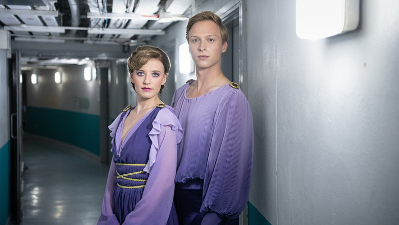 кадр из фильма Torvill & Dean