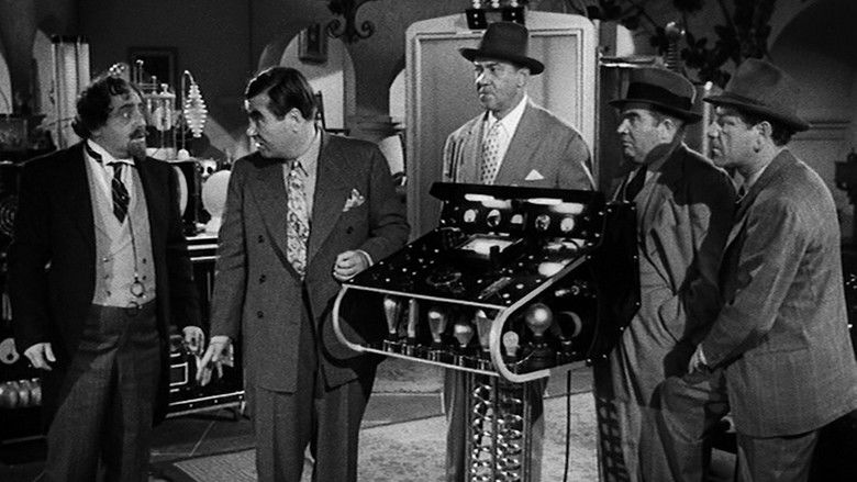 кадр из фильма Женщина-невидимка