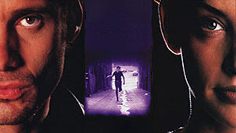 кадр из фильма Ночной незнакомец