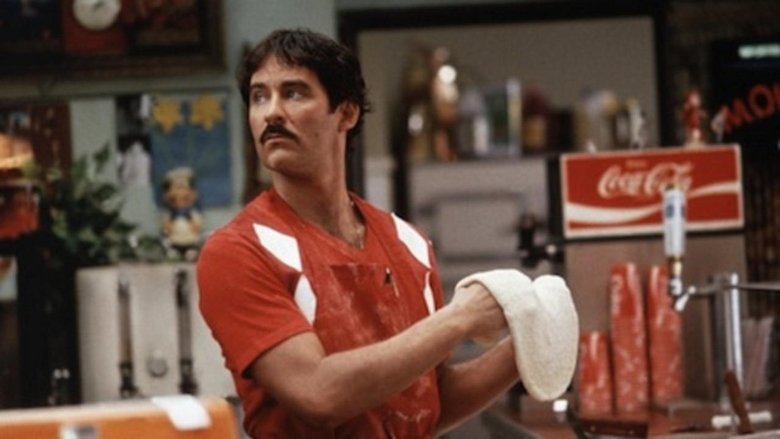 кадр из фильма Я люблю тебя до смерти