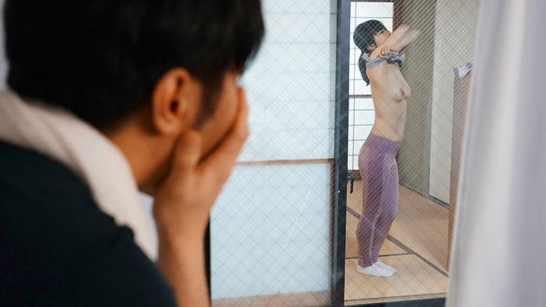 кадр из фильма 四六時中、娘婿のデカチ○ポが欲しくて堪らない義母の誘い 鈴乃広香