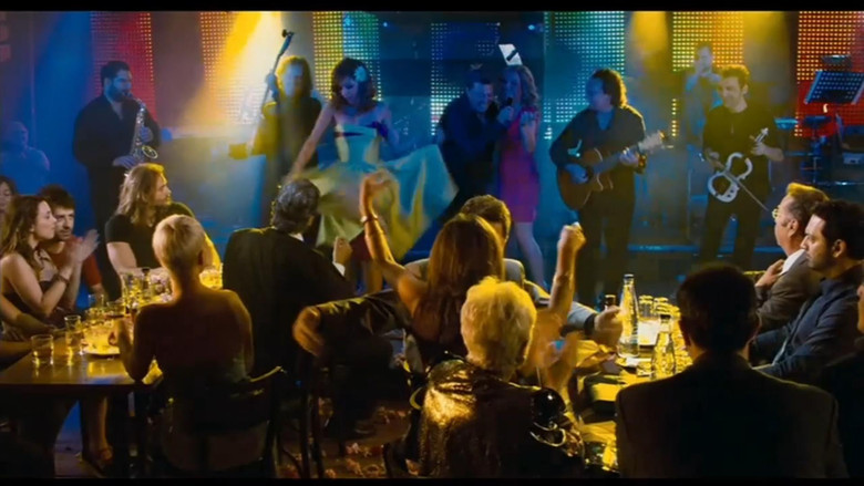 кадр из фильма Λάρισα Εμπιστευτικό