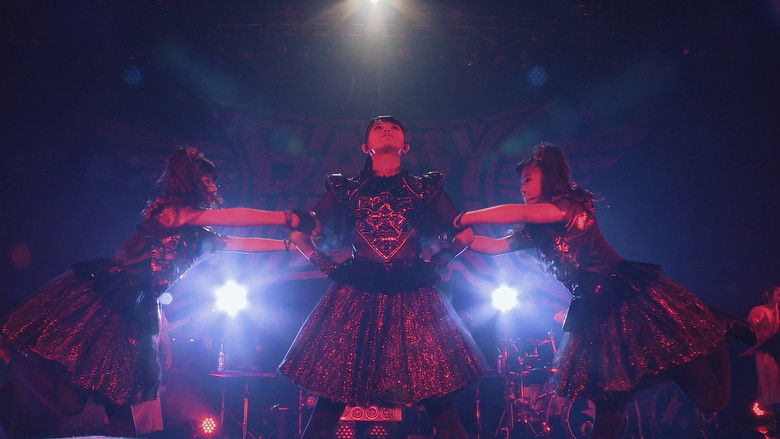 кадр из фильма BABYMETAL THE FIVE FOX FESTIVAL IN JAPAN - SILVER FOX FESTIVAL