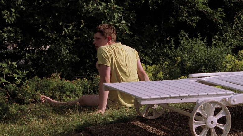 кадр из фильма Bungalow