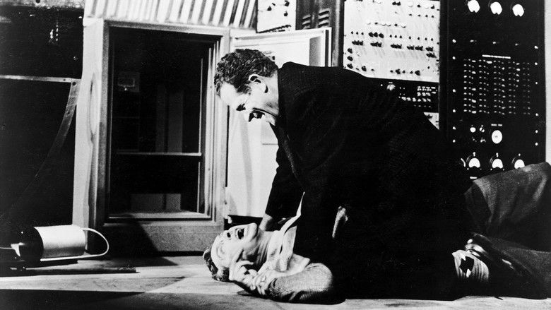 кадр из фильма The Amazing Transparent Man