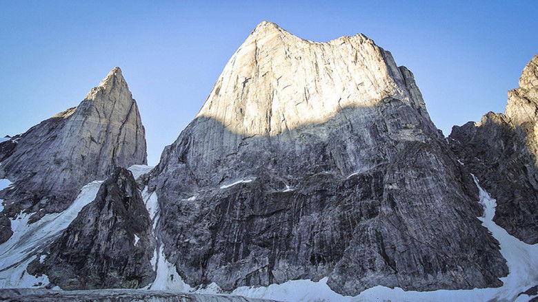 кадр из фильма Groenlandia - The Shark Tooth