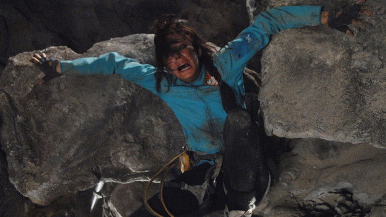 кадр из фильма Спуск 2