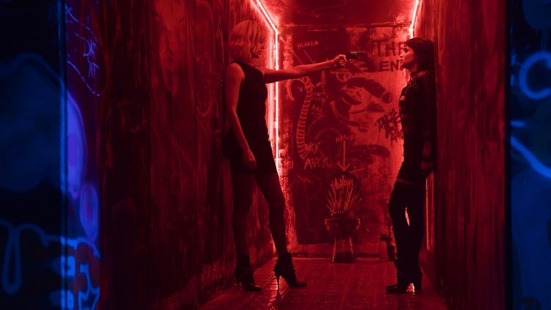 кадр из фильма Взрывная блондинка