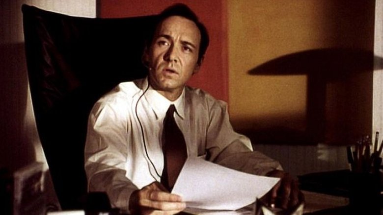 кадр из фильма Среди акул