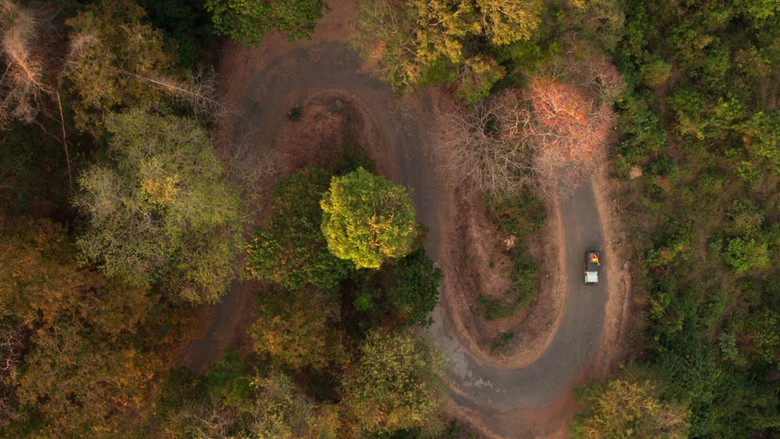 кадр из фильма സുമതി വളവ്