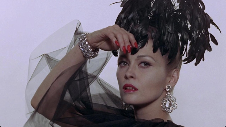 кадр из фильма Загадка незаконнорожденного