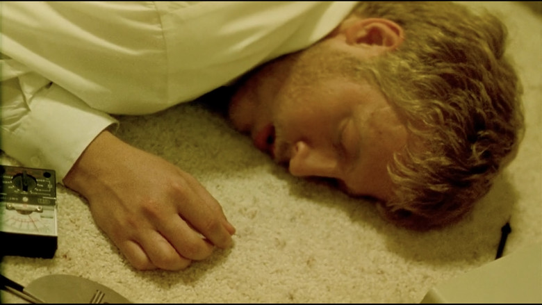 кадр из фильма Детонатор