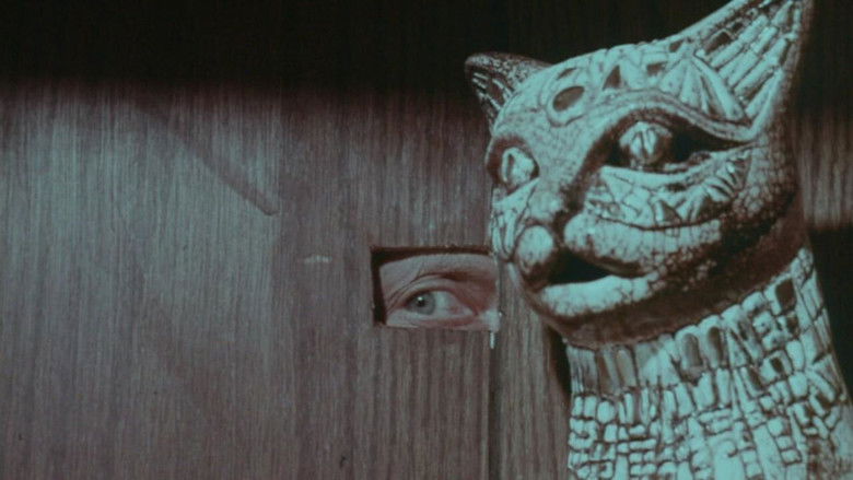 кадр из фильма Help Me... I'm Possessed