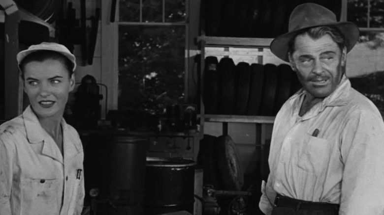 кадр из фильма Удар