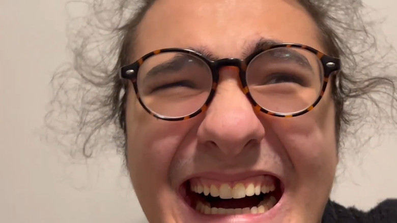 кадр из фильма The Clock