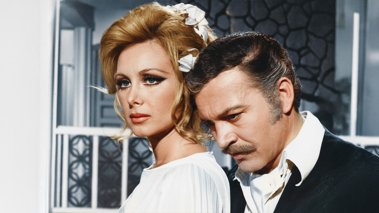 кадр из фильма Zambaklar Açarken