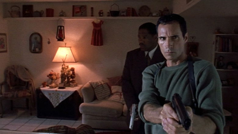 кадр из фильма Angel Blade