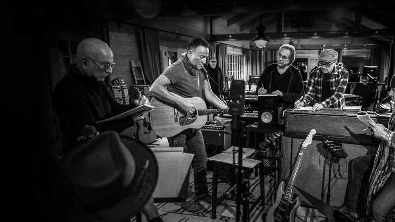 кадр из фильма Искренне ваш, Брюс Спрингстин