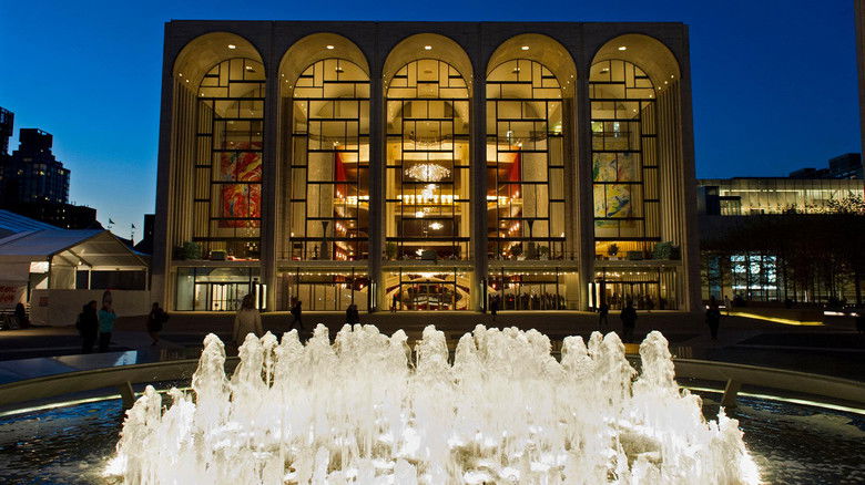 кадр из фильма The Opera House