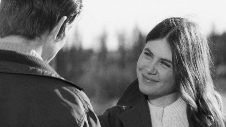 кадр из фильма Когда я был маленьким