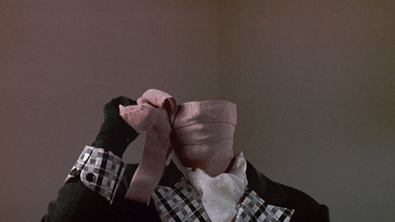 кадр из фильма Исповедь невидимки