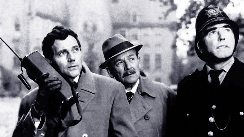 кадр из фильма Der unheimliche Mönch