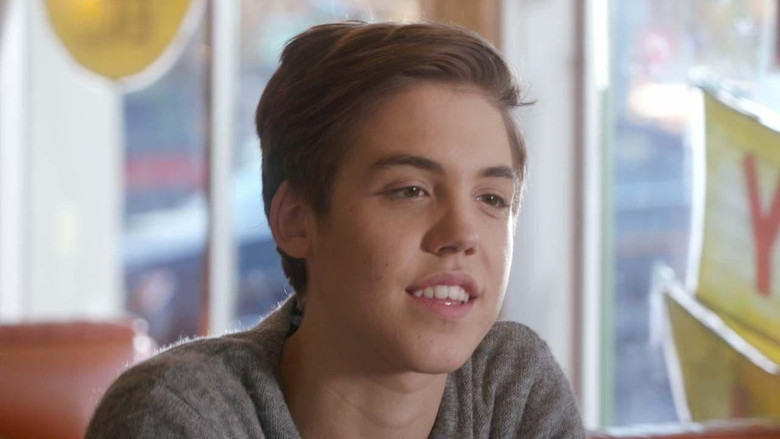 кадр из фильма Под Личиной