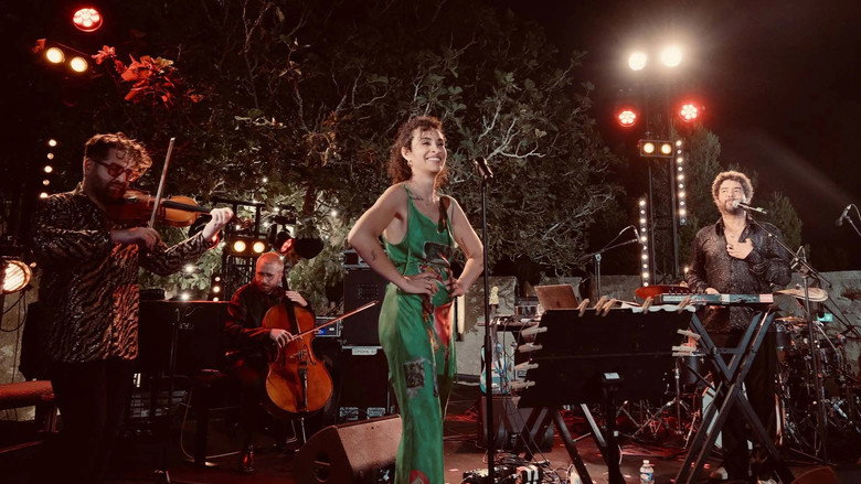 кадр из фильма Sofiane Saidi, Camelia Jordana & Théo Ceccaldi - Jazz à Porquerolles 2026