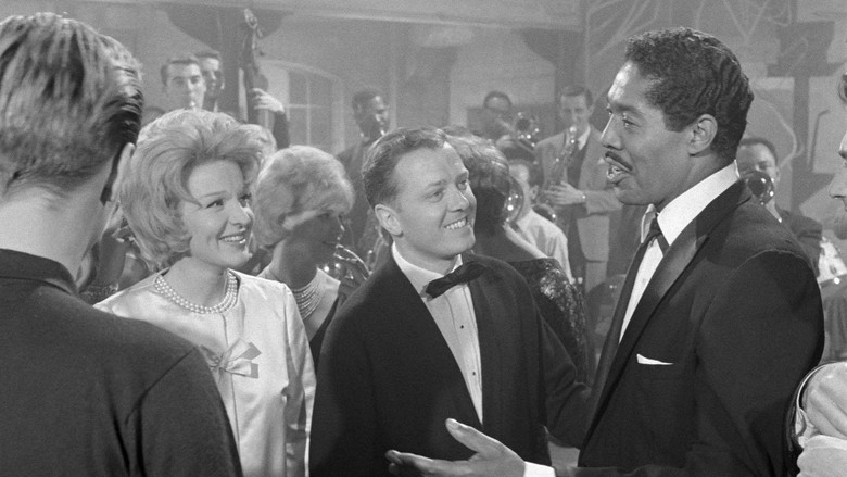 кадр из фильма All Night Long