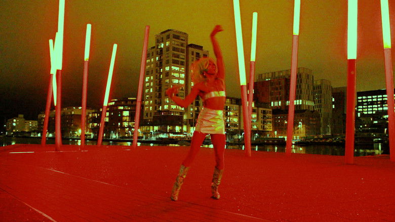 кадр из фильма Eggshells