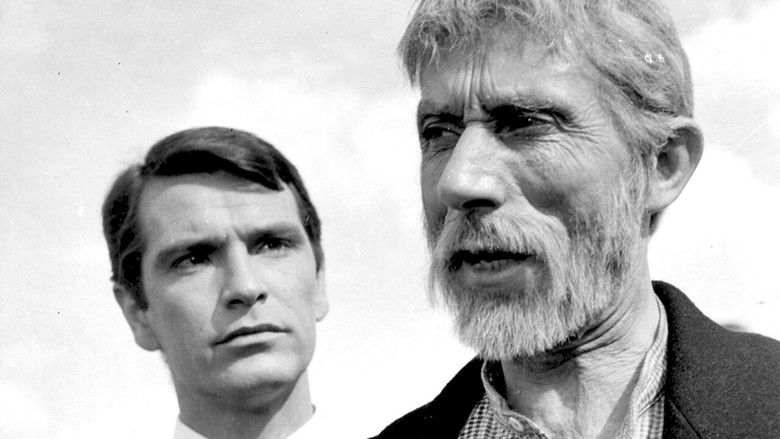 кадр из фильма Το Χώμα Βάφτηκε Κόκκινο