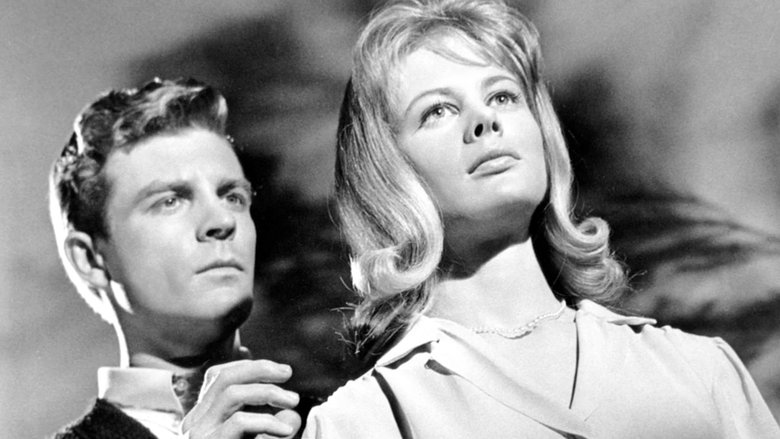 кадр из фильма Кушетка