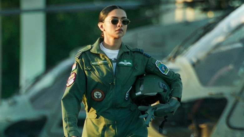 кадр из фильма Истребитель