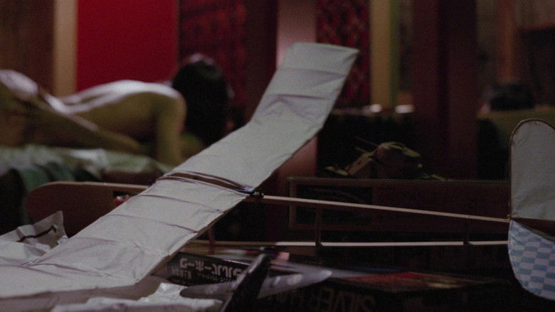 кадр из фильма ラブホテル　只今満室