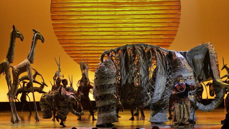 кадр из фильма The Lion King Broadway Musical