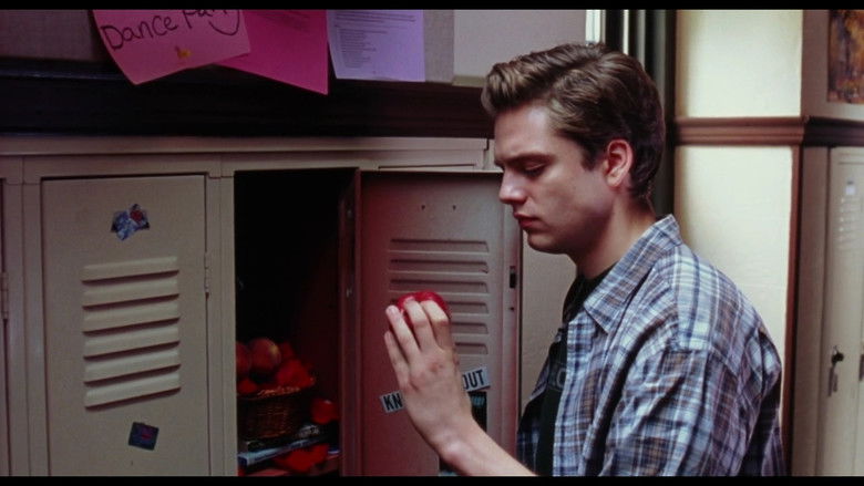 кадр из фильма Red Doors