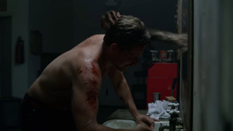 кадр из фильма Бархатная бензопила