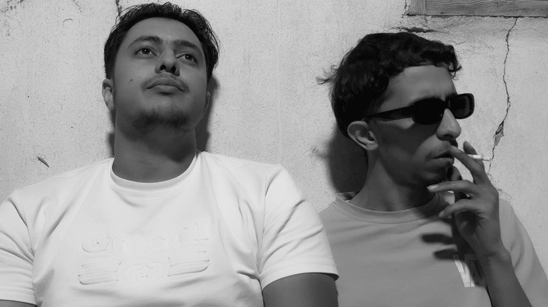 кадр из фильма between tea and the ashtray
