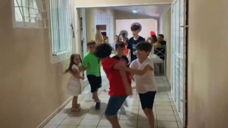 кадр из фильма Distorção do Universo