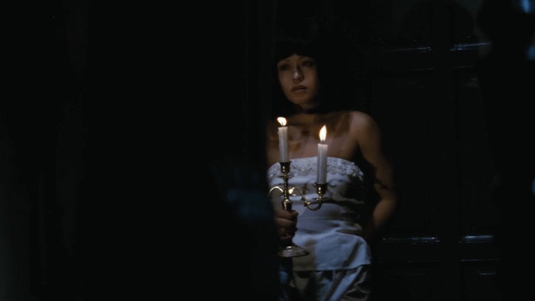 кадр из фильма 女地獄　森は濡れた