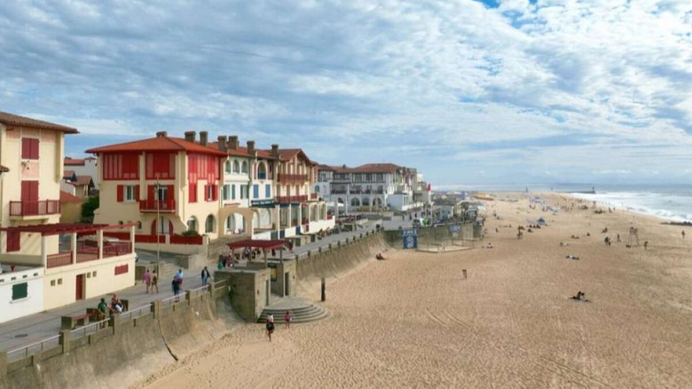 кадр из фильма Hossegor, histoires d'utopistes