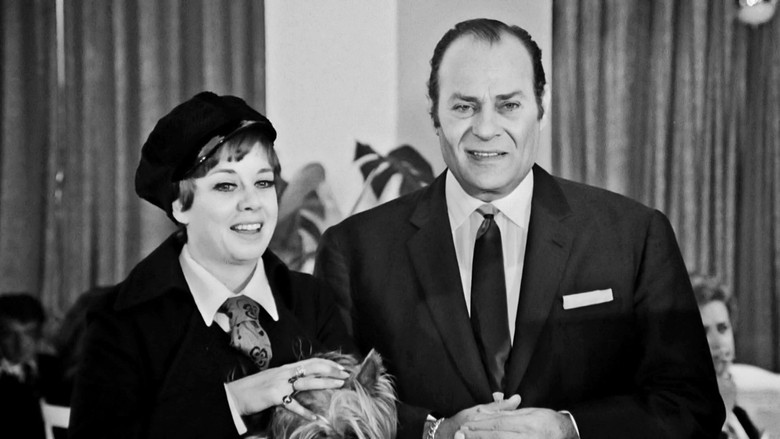 кадр из фильма Ένας Τρελλός Γλεντζές