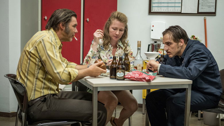 кадр из фильма Золотая перчатка