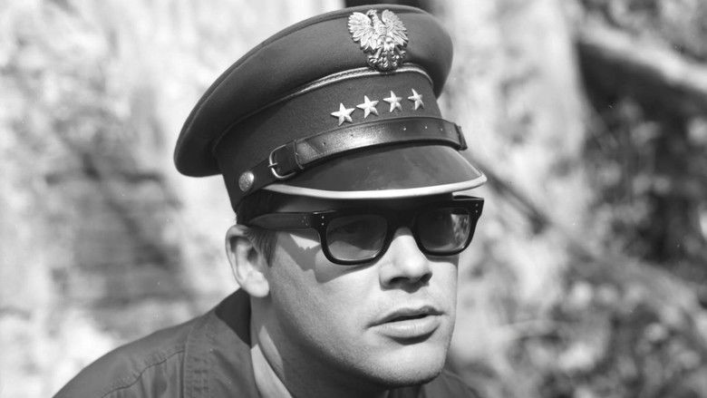 кадр из фильма Девушка из банка