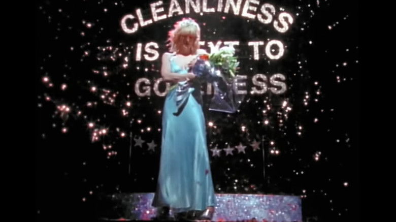 кадр из фильма Hole: Miss World