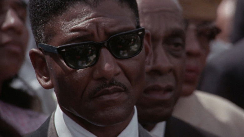 кадр из фильма Uptight