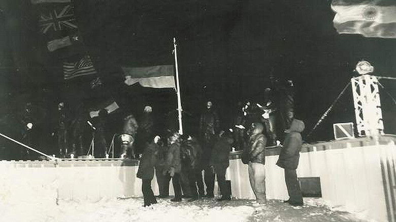 кадр из фильма Wende im Eis - Die Geschichte der letzten DDR-Antarktisforscher