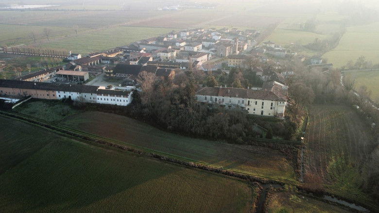 кадр из фильма La contea nella nebbia