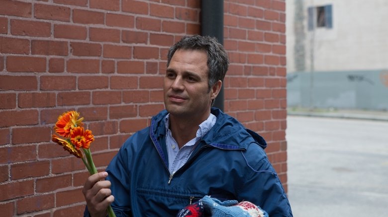 кадр из фильма Бесконечно белый медведь